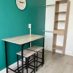 Dalikyda - Le 2 Feuilles - 2 Lits - Wifi - Cuisine アパート *